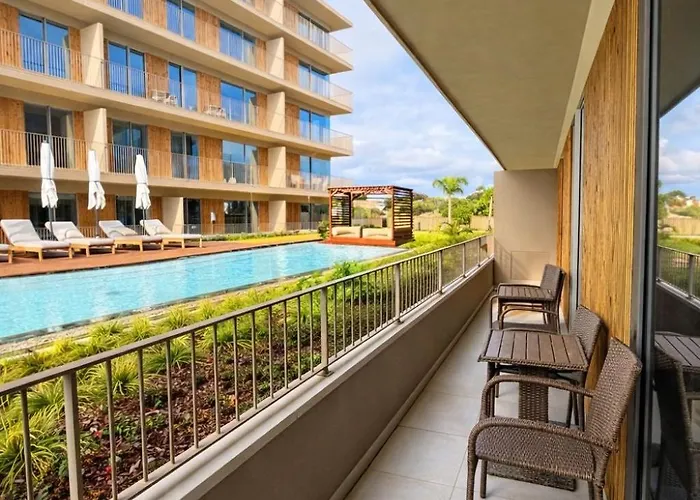 Horizon Beachfront - Pool View, Apartament *